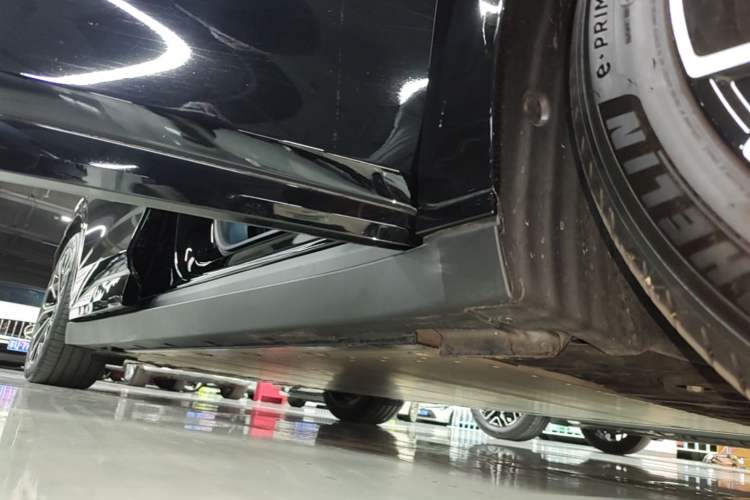 Used Zeekr 007 2025 Rear-Drive Intelligent Driving Version 75 kWh Right Side Sill