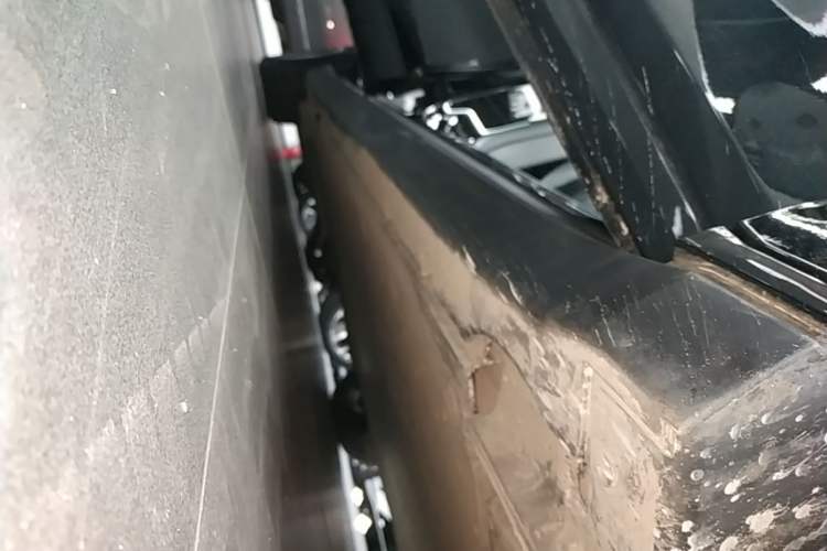 Used Zeekr 007 2025 Four-Wheel Drive Intelligent Driving Version 75 kWh Right Side Sill