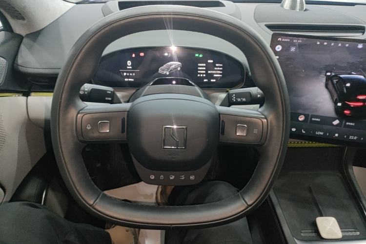 Used Zeekr 007 2025 Long-Range Rear-Wheel-Drive Intelligent Driving Version 100 kWh Steering Wheel
