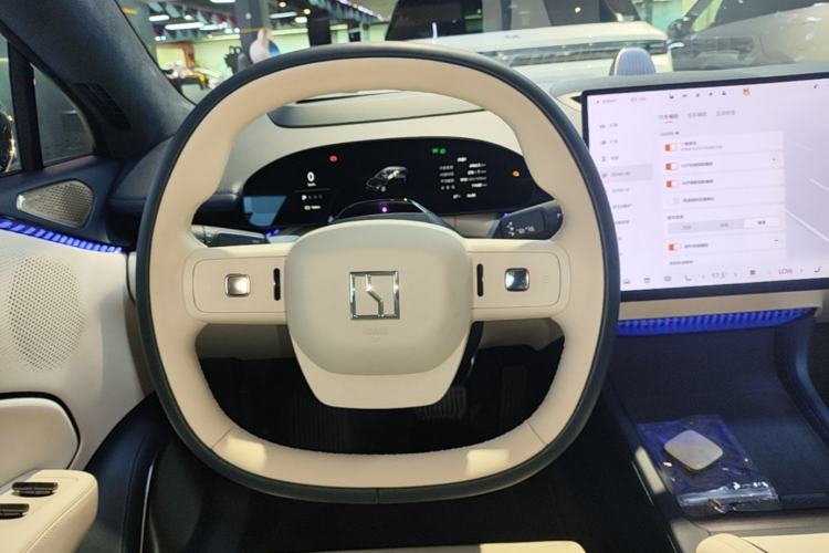 Used Zeekr 007 2025 Long-Range Rear-Wheel-Drive Intelligent Driving Version 100 kWh Steering Wheel
