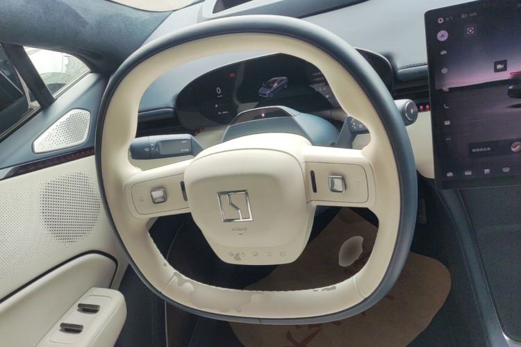 Used Zeekr 007 2025 Rear-Drive Intelligent Driving Version 75 kWh Steering Wheel