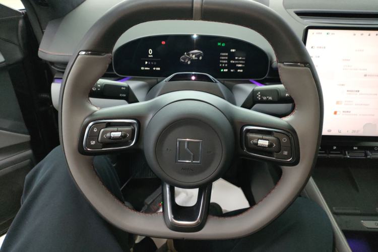 Used Zeekr 007 2025 Four-Wheel Drive Intelligent Driving Version 75 kWh Steering Wheel