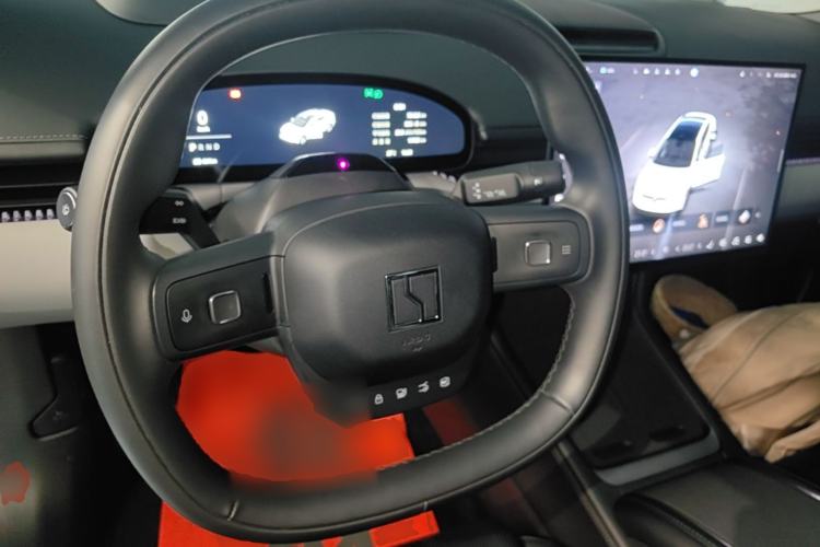 Used Zeekr 007 2025 Long-Range Rear-Wheel-Drive Intelligent Driving Version 100 kWh Steering Wheel