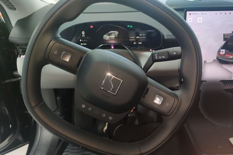 Used Zeekr 007 2025 Rear-Drive Intelligent Driving Version 75 kWh Steering Wheel