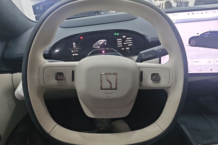 Used Zeekr 007 2025 Rear-Drive Intelligent Driving Version 75 kWh Steering Wheel