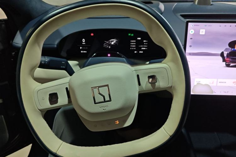 Used Zeekr 007 2025 Long-Range Rear-Wheel-Drive Intelligent Driving Version 100 kWh Steering Wheel