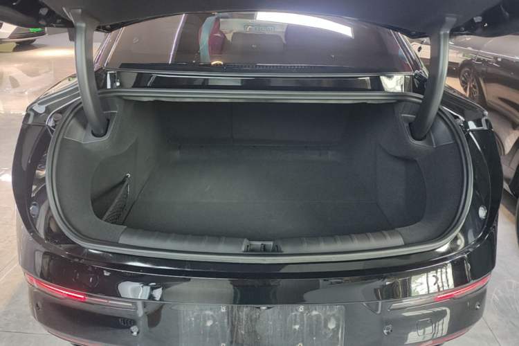 Used Zeekr 007 2025 Long-Range Rear-Wheel-Drive Intelligent Driving Version 100 kWh Trunk