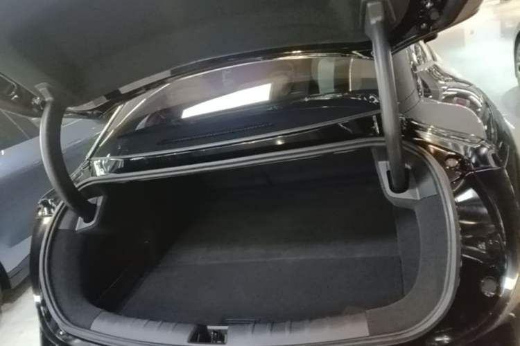 Used Zeekr 007 2025 Long-Range Rear-Wheel-Drive Intelligent Driving Version 100 kWh Trunk