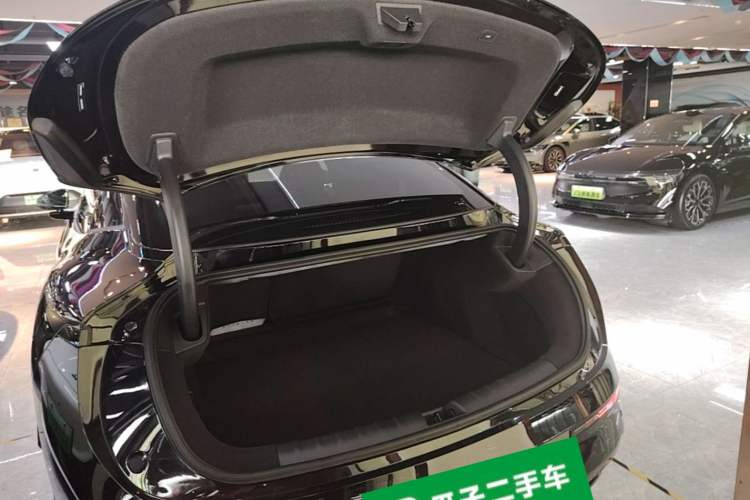 Used Zeekr 007 2025 Long-Range Rear-Wheel-Drive Intelligent Driving Version 100 kWh Trunk