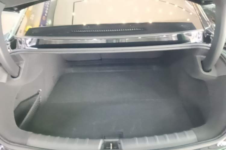 Used Zeekr 007 2025 Long-Range Rear-Wheel-Drive Intelligent Driving Version 100 kWh Trunk