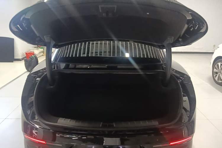 Used Zeekr 007 2025 Four-Wheel Drive Intelligent Driving Version 75 kWh Trunk