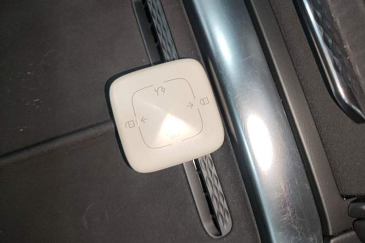 Used Zeekr 007 2025 Long-Range Rear-Wheel-Drive Intelligent Driving Version 100 kWh Vehicle Key