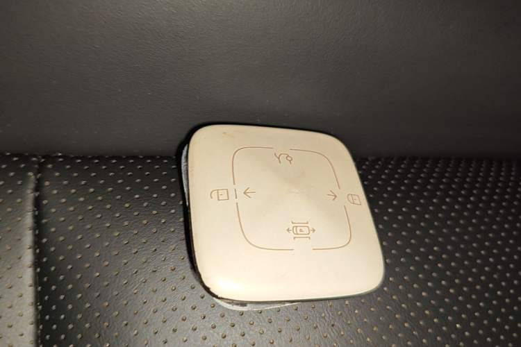 Used Zeekr 007 2025 Long-Range Rear-Wheel-Drive Intelligent Driving Version 100 kWh Vehicle Key