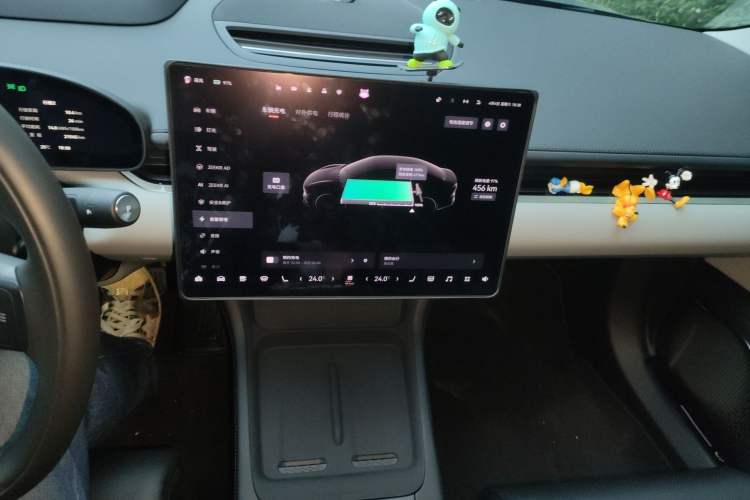 Used Zeekr 007 2025 Rear-Drive Intelligent Driving Version 75 kWh Audio And AC Panel