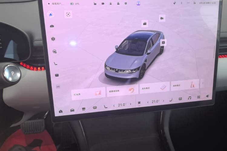 Used Zeekr 007 2025 Long-Range Rear-Wheel-Drive Intelligent Driving Version 100 kWh Audio And AC Panel