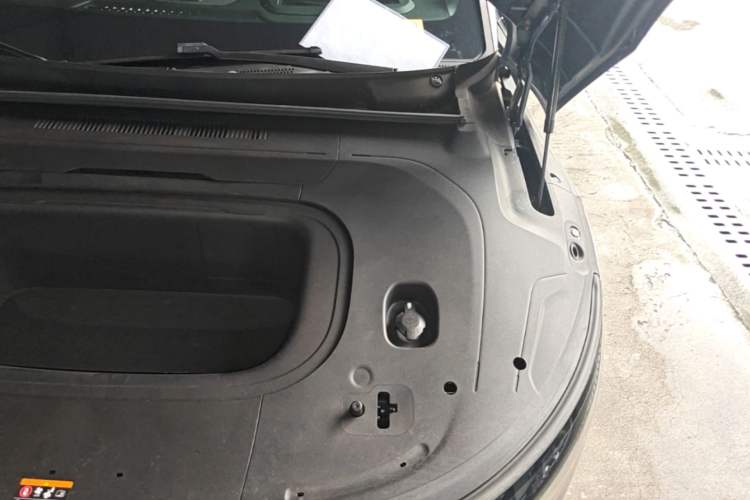 Used Zeekr 007 2025 Long-Range Rear-Wheel-Drive Intelligent Driving Version 100 kWh Engine Bay Left