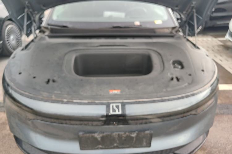Used Zeekr 007 2025 Long-Range Rear-Wheel-Drive Intelligent Driving Version 100 kWh Engine Bay