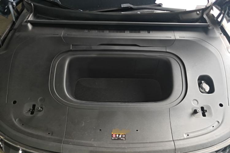 Used Zeekr 007 2025 Long-Range Rear-Wheel-Drive Intelligent Driving Version 100 kWh Engine Bay