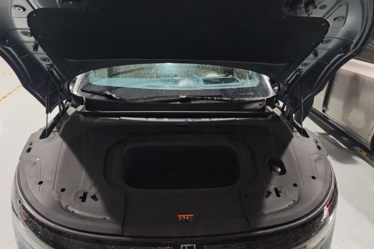Used Zeekr 007 2025 Long-Range Rear-Wheel-Drive Intelligent Driving Version 100 kWh Engine Bay