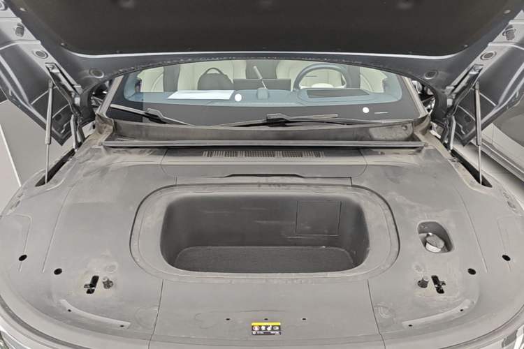 Used Zeekr 007 2025 Rear-Drive Intelligent Driving Version 75 kWh Engine Bay