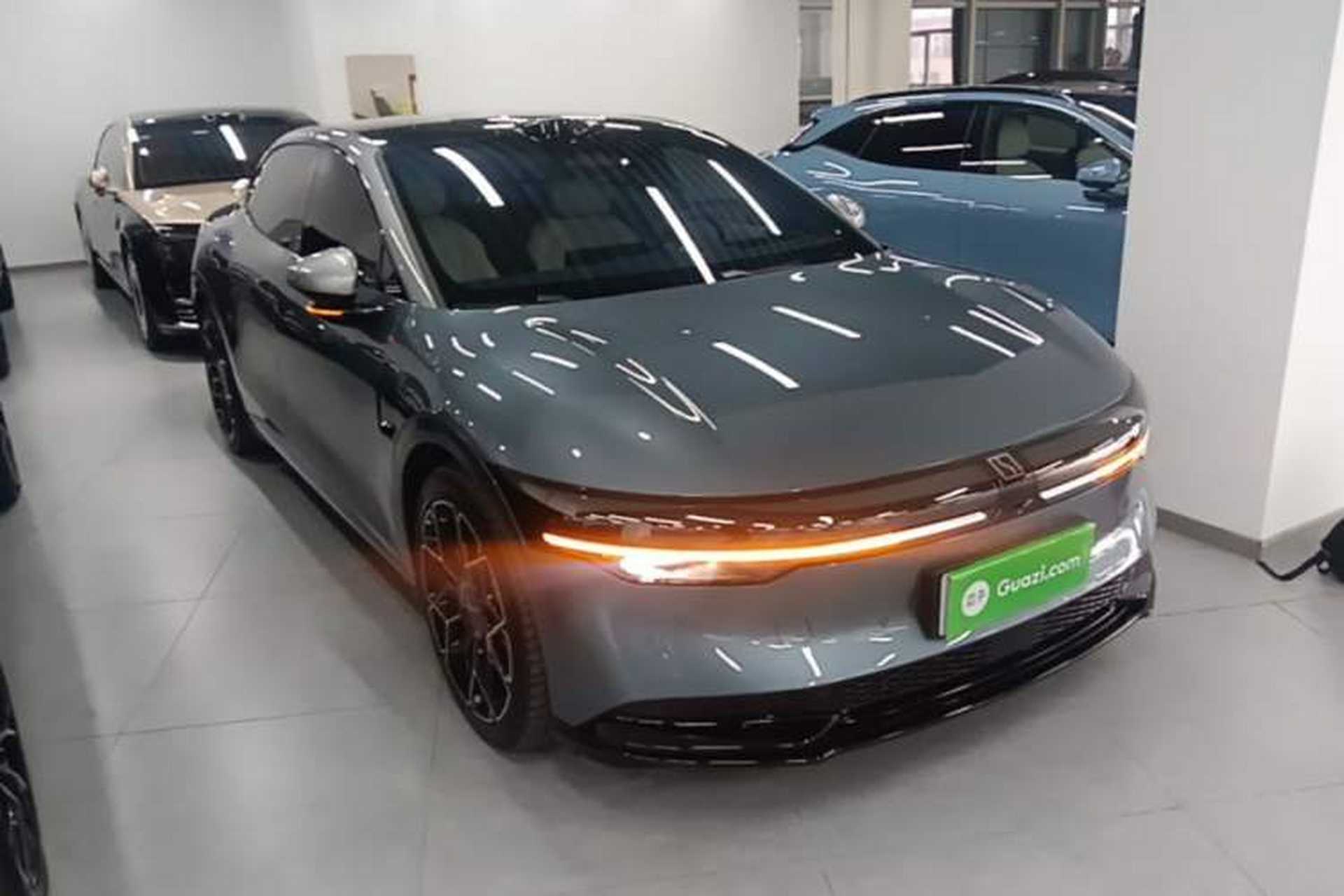 Used Zeekr 007 2025 Long-Range All-Wheel-Drive Intelligent Driving Version 100 kWh Exterior 1