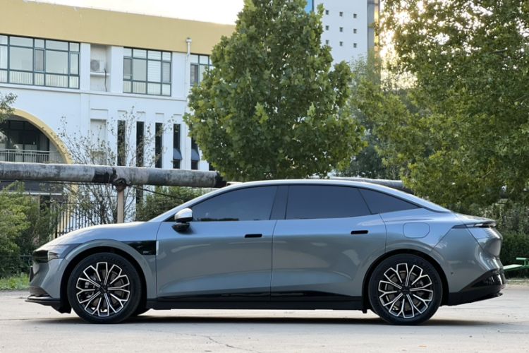 Used Zeekr 007 2025 Long-Range Rear-Wheel-Drive Intelligent Driving Version 100 kWh Exterior 3