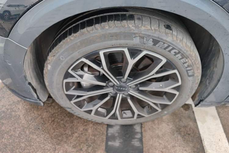 Used Zeekr 007 2025 Long-Range Rear-Wheel-Drive Intelligent Driving Version 100 kWh Exterior 4