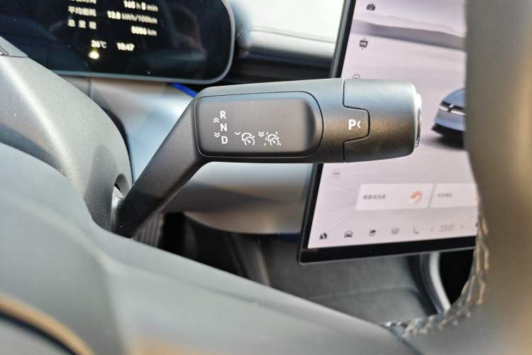 Used Zeekr 007 2025 Rear-Drive Intelligent Driving Version 75 kWh Gear Lever