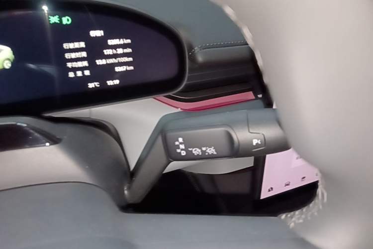 Used Zeekr 007 2025 Rear-Drive Intelligent Driving Version 75 kWh Gear Lever