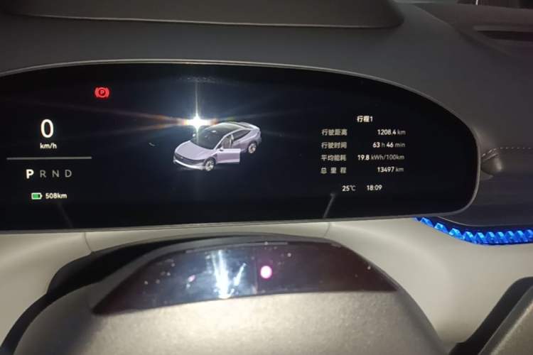 Used Zeekr 007 2025 Long-Range Rear-Wheel-Drive Intelligent Driving Version 100 kWh Instrument Cluster