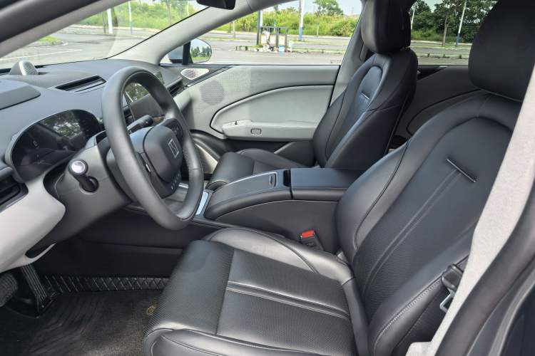 Used Zeekr 007 2025 Rear-Drive Intelligent Driving Version 75 kWh Interior 2
