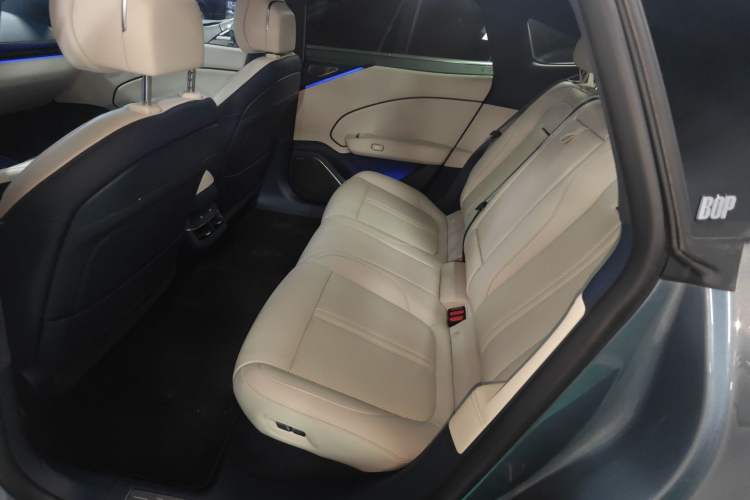 Used Zeekr 007 2025 Rear-Drive Intelligent Driving Version 75 kWh Interior 4