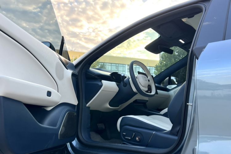 Used Zeekr 007 2025 Long-Range Rear-Wheel-Drive Intelligent Driving Version 100 kWh Interior 8