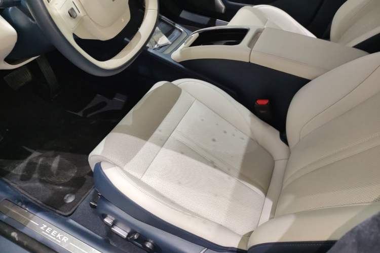 Used Zeekr 007 2025 Rear-Drive Intelligent Driving Version 75 kWh Left Front Seat