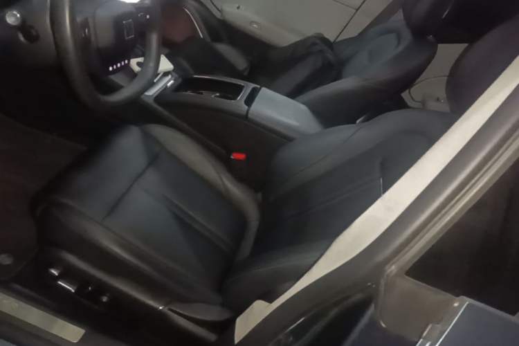 Used Zeekr 007 2025 Long-Range Rear-Wheel-Drive Intelligent Driving Version 100 kWh Left Front Seat