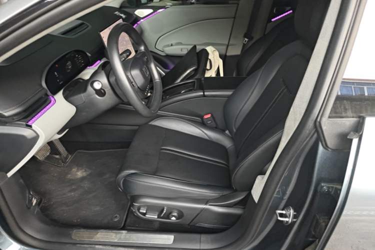 Used Zeekr 007 2025 Long-Range Rear-Wheel-Drive Intelligent Driving Version 100 kWh Left Front Seat