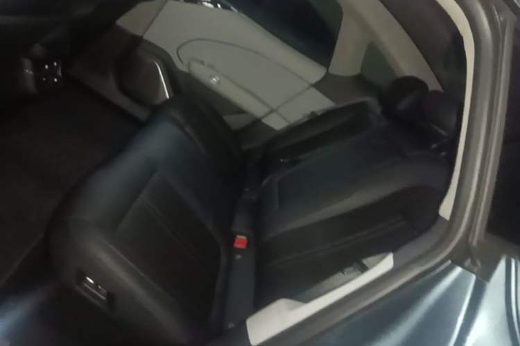Used Zeekr 007 2025 Long-Range Rear-Wheel-Drive Intelligent Driving Version 100 kWh Left Rear Seat