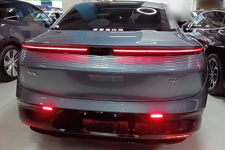 Used Zeekr 007 2025 Rear-Drive Intelligent Driving Version 75 kWh Rear