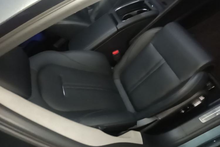 Used Zeekr 007 2025 Long-Range Rear-Wheel-Drive Intelligent Driving Version 100 kWh Right Front Seat
