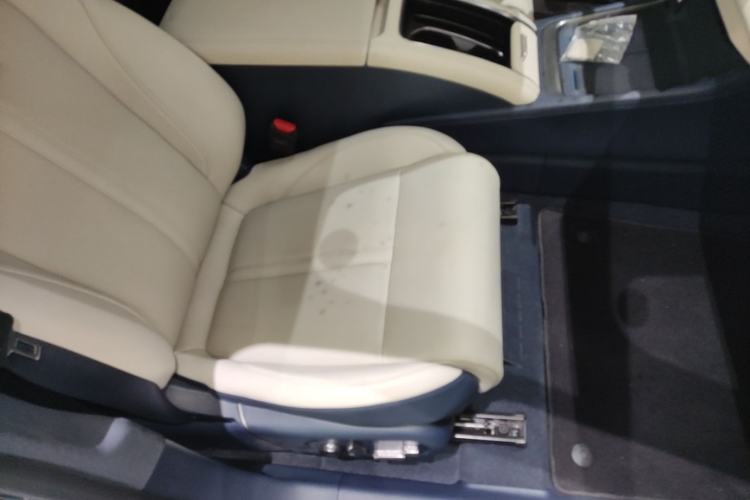 Used Zeekr 007 2025 Rear-Drive Intelligent Driving Version 75 kWh Right Front Seat