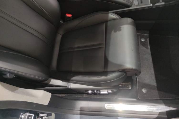Used Zeekr 007 2025 Long-Range Rear-Wheel-Drive Intelligent Driving Version 100 kWh Right Front Seat