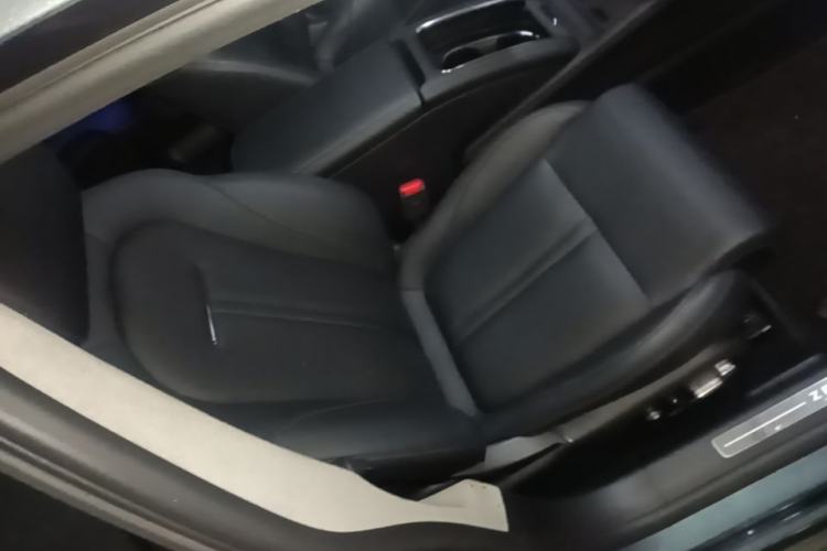 Used Zeekr 007 2025 Long-Range Rear-Wheel-Drive Intelligent Driving Version 100 kWh Right Front Seat