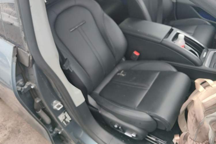 Used Zeekr 007 2025 Long-Range Rear-Wheel-Drive Intelligent Driving Version 100 kWh Right Front Seat