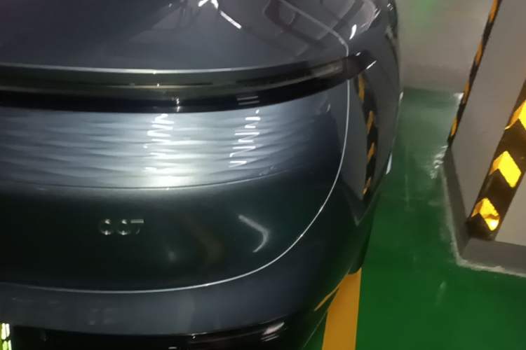 Used Zeekr 007 2025 Long-Range Rear-Wheel-Drive Intelligent Driving Version 100 kWh Right Rear Taillight