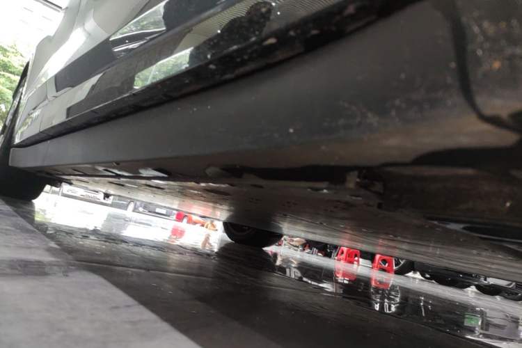 Used Zeekr 007 2025 Rear-Drive Intelligent Driving Version 75 kWh Right Side Sill