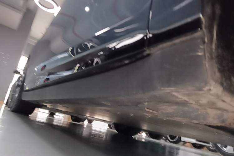 Used Zeekr 007 2025 Rear-Drive Intelligent Driving Version 75 kWh Right Side Sill