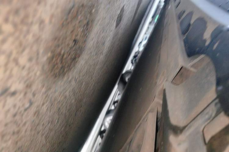 Used Zeekr 007 2025 Long-Range Rear-Wheel-Drive Intelligent Driving Version 100 kWh Right Side Sill