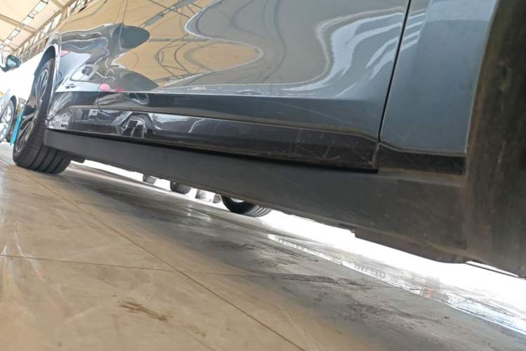 Used Zeekr 007 2025 Rear-Drive Intelligent Driving Version 75 kWh Right Side Sill