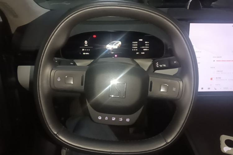 Used Zeekr 007 2025 Long-Range Rear-Wheel-Drive Intelligent Driving Version 100 kWh Steering Wheel