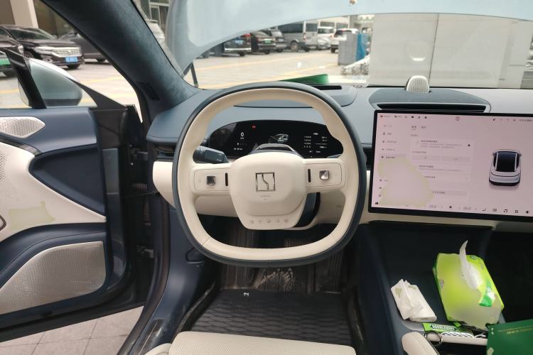 Used Zeekr 007 2025 Rear-Drive Intelligent Driving Version 75 kWh Steering Wheel